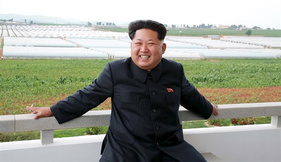 Severokorejský vdce Kim ong-un na inspekci ukázkové farmy nedaleko...