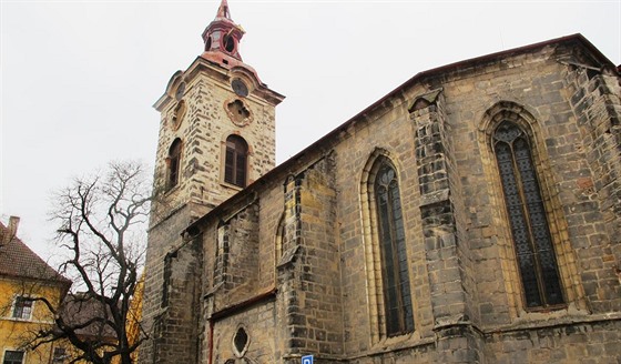 Kostel sv. Ignáce z Loyoly v Jiín ped snesením kopule (listopad 2014).