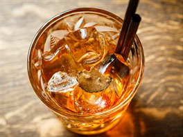 Old Fashioned Truffle Rum pipraven v restauraci Na Golfu v Kostelci u Kk