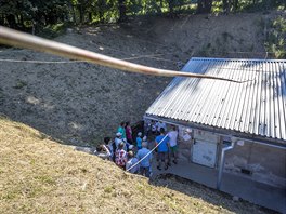 O vbec prvn den otevench dve v historii Zevety byl mezi lidmi zjem.