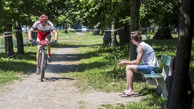 Dvaadvact ronk Bikemaratonu Drsal v Holeov na Kromsku (4. ervence 2015).