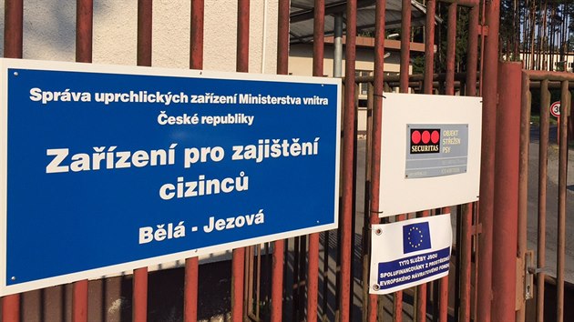 Ubytovna pro uprchlky v Bl pod Bezdzem (7.7.2015).