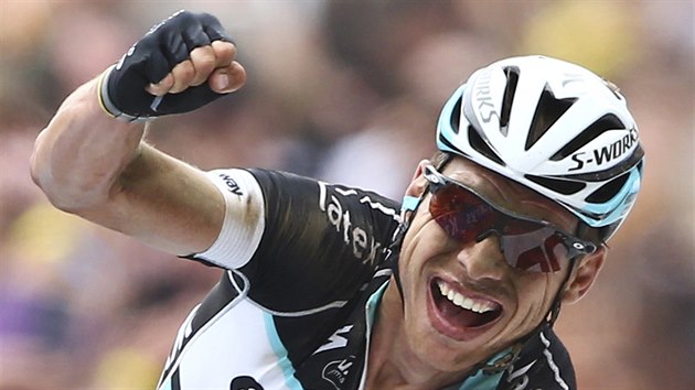 Tony Martin se raduje z triumfu ve tvrt etap Tour de France.