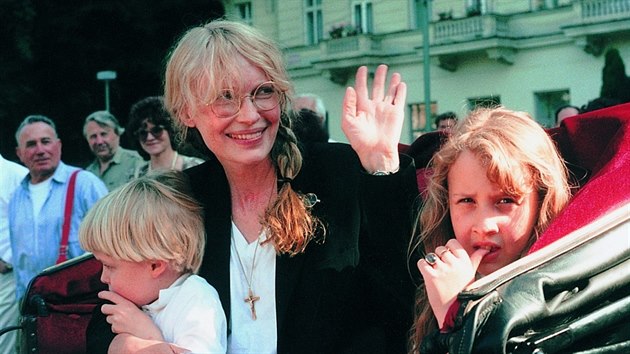 Mia Farrowov na MFF v Karlovch Varech v roce 1995