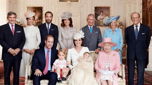Oficiln snmek britsk krlovsk rodiny ze ktin princezny Charlotte od fotografa Maria Testina.