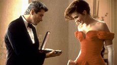 Richard Gere a Julia Robertsová ve filmu Pretty Woman (1990) Richard Gere a Julia Robertsová ve filmu Pretty Woman (1990)