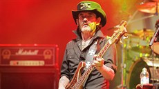 Kapela Matörhead se zpěvákem Lemmym na festivalu Rock for People Europe. Kapela Matörhead se zpěvákem Lemmym na festivalu Rock for People Europe.