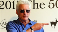 Richard Gere na tiskové konferenci během karlovarského festivalu (4. července... Richard Gere na tiskové konferenci během karlovarského festivalu (4. července...