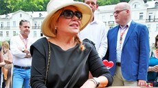 Dagmar Havlová se zúčastnila slavnostního odkrytí nové Lavičky Václava Havla... Dagmar Havlová se zúčastnila slavnostního odkrytí nové Lavičky Václava Havla...