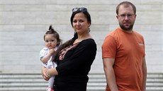 Romská novinářka a aktivistka na mateřské dovolené Alica Sigmund Heráková a... Romská novinářka a aktivistka na mateřské dovolené Alica Sigmund Heráková a...