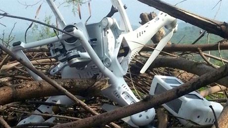 Sestelený indický dron (16. ervence 2015)