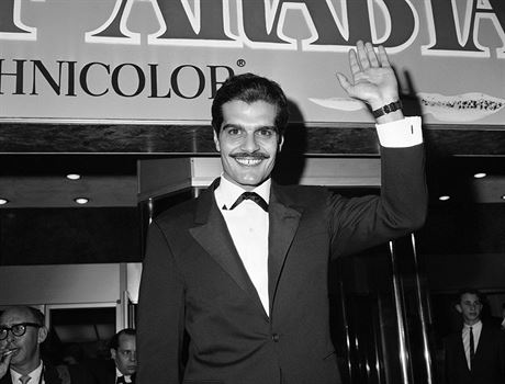 Omar Sharif na premiée filmu Lawrence z Arábie v roce 1962