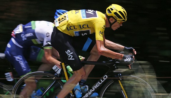Lídr týmy Sky i Tour de France Chris Froome v 11. etap Tour de France.