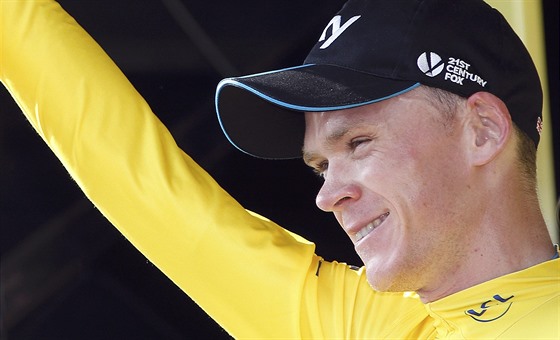 JE MJ! Britský cyklista Chris Froome i po 14. etap Tour de France oblékl...