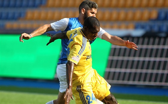 Augusto Batioja, fotbalista FC Vysoina, v pátelském utkání s Táborskem.