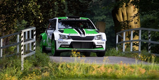 Jan Kopecký se spolujezdcem Pavlem Dreslerem bhem Rallye Bohemia