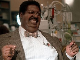 Zbr z filmu Nutty Professor, ve kterm se stydliv profesor dky chemick...