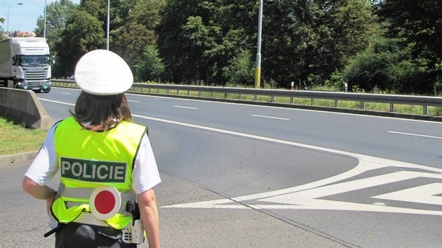 Policist v Karlovarskm kraji kontrolovali idie.