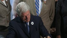 Piety se úastnila i nkdejí americký prezident Bill Clinton (11. ervence 2015