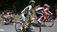 Alberto Contador stoupá na Tourmalet v jedenácté etap Tour de France.