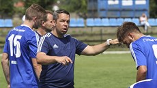 Pavel Horváth radí fotbalistům Domažlic Pavel Horváth radí fotbalistům Domažlic