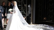 Nicky Hiltonová mla svatební róbu od Valentina.