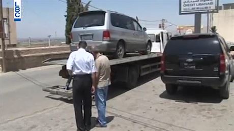 Stíbrný automobil eské skupiny, který byl nalezen v libanonském mst Kefrajá