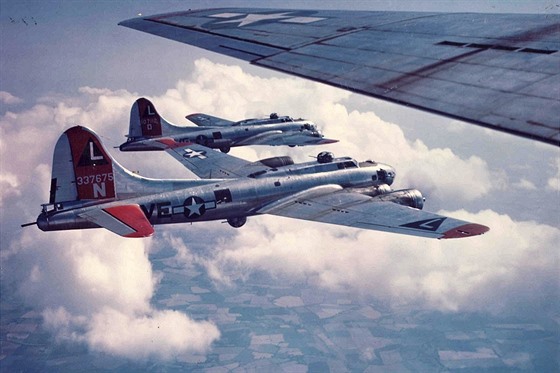 B-17G, 532. bombardovací peru USAAF (kód VE)