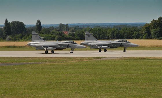 etí letci s gripeny odlétají chránit Island