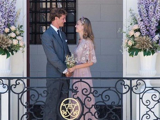 Pierre Casiraghi a Beatrice Borromeo se vzali v monackém paláci.