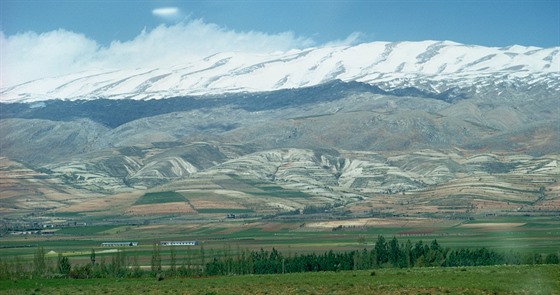 Údolí Bikáa na východ Libanonu