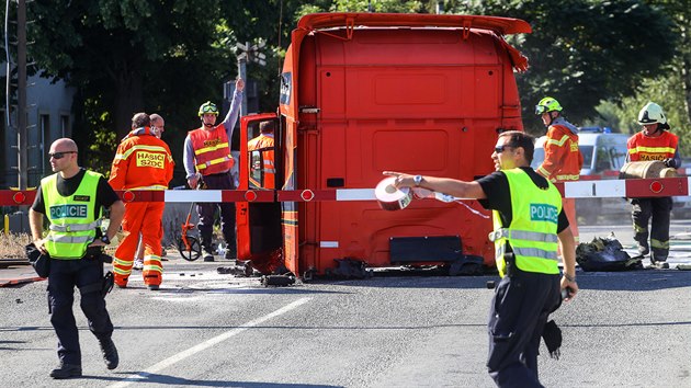 Utren kabina kamionu po srce s pendolinem u Studnky na Novojinsku (22. ervence 2015)