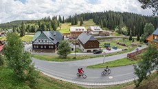 Díky seriálu Policie Modrava míří do šumavské obce v létě více turistů. Díky seriálu Policie Modrava míří do šumavské obce v létě více turistů.
