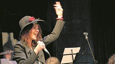 Koncert šansoniérky Szidi Tobias otevře letošní ročník festivalu Prázdniny v... Koncert šansoniérky Szidi Tobias otevře letošní ročník festivalu Prázdniny v...