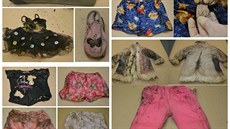Australská policie ukázala novinářům tašku a oblečení, které se našlo společně... Australská policie ukázala novinářům tašku a oblečení, které se našlo společně...