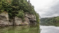 Splavněná Vltava pomalu ožívá. Letos se v Hluboké otevřel nový sportovní... Splavněná Vltava pomalu ožívá. Letos se v Hluboké otevřel nový sportovní...