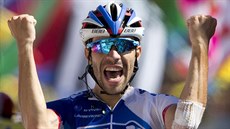 Thibaut Pinot slaví triumf ve 20. etapě Tour de France. Thibaut Pinot slaví triumf ve 20. etapě Tour de France.
