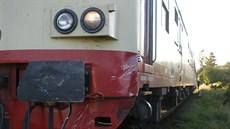 Spný vlak míil z Kolína a Staré Paky do Trutnova, na pedmstí Hostinného narazil do dodávky.