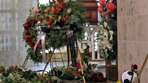 Posledn rozlouen s Romanem K., jednou ze t obt srky vlaku s kamionem, v Marinskch Lznch.