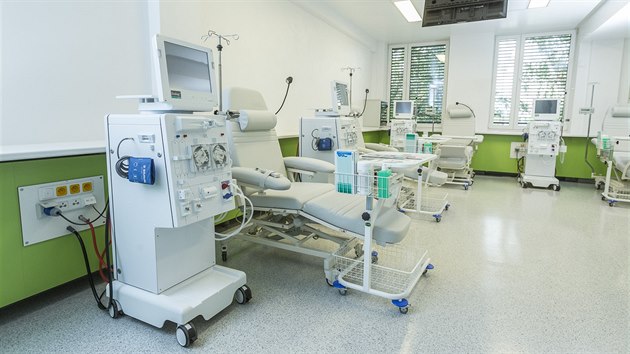 Prostory novho modernho dialyzanho stediska, kter vzniklo v arelu bohumnsk nemocnice.