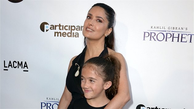 Salma Hayekov a jej dcera Valentina Paloma Pinaultov (Los Angeles, 29. ervence 2015)