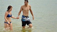 Máchovo jezero sice nabízí nepřeberně vodních aktivit, voda je tu ale špinavá a... Máchovo jezero sice nabízí nepřeberně vodních aktivit, voda je tu ale špinavá a...