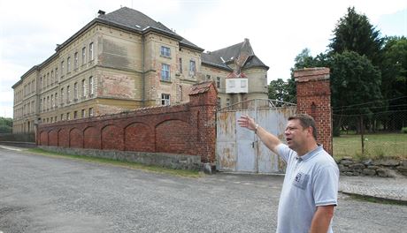 Starosta Vidnavy Rostislav Kaora ped nkdejím knským semináem, který u...