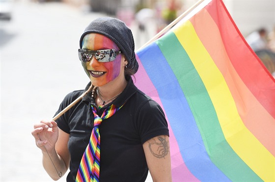 Do prvního roníku pochodu Rainbow Pride Olomouc se zapojilo zhruba osm desítek...