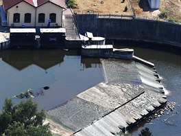 Napíklad v Pedmicích kolem sedmé hodiny veer byl na ece stav 111 cm, co...