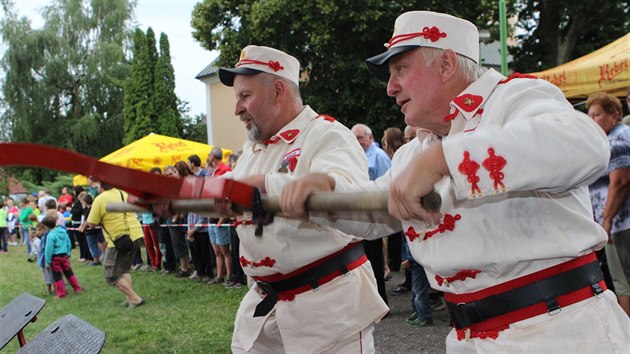 Hasii z Radovsi zvodili v nedli v jamskch zvodech koskch stkaek. (2. srpna 2015)