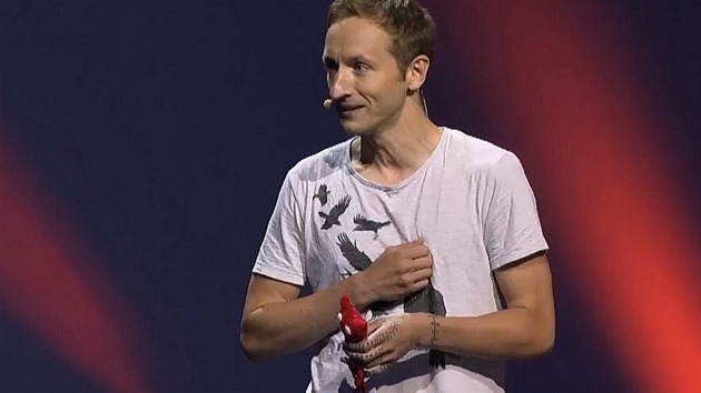 Vvoj Martin Sahlin na tiskov konferenci EA v rmci akce Gamescom 2015