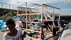 Uprchlíci ve Francii vtinou koní v detenních centrech