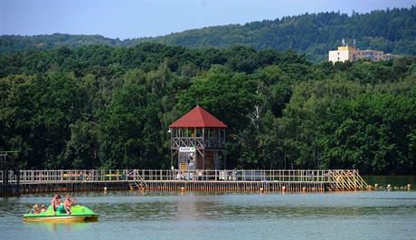 Kamencové jezero má za velmi výhodných podmínek pronajaté soukromá firma (ilustraní snímek).