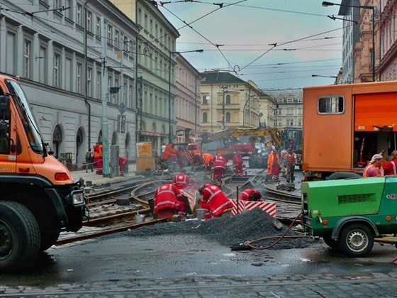 Rekonstrukce tramvajové trati v Havlíkov ulici nedaleko Masarykova nádraí...